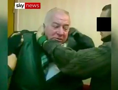 To Βερολίνο λέει ότι «η Αθήνα μείωσε την ένταση της καταδίκης της Ρωσίας για την δηλητηρίαση Σκριπάλ»